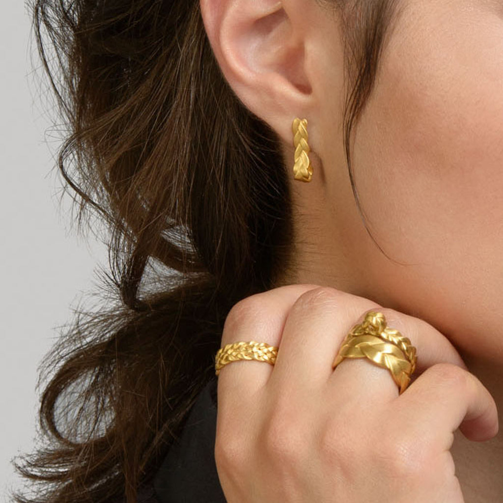 Cinque Plait Ring Detail